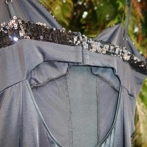 Marciano Rhinestone Dress Size Medium - Picture 7 of 7